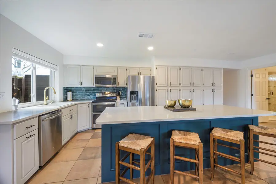 5810 Galaxie Road, Garland, TX 75044 - Image #2