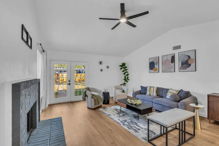 3808 Duck Creek Drive, Garland, TX 75043 - Image #2