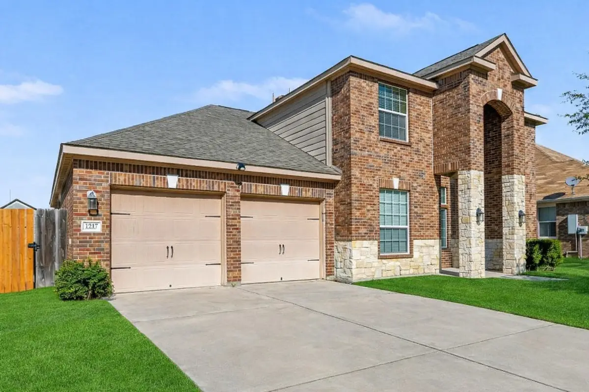 2717 Aspenhill Drive, Denton, TX 76209 - Image #1