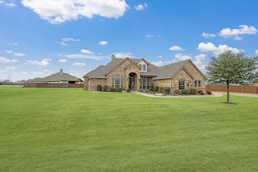 10909 Chriswood Drive, Crowley, TX 76036 - Image #2