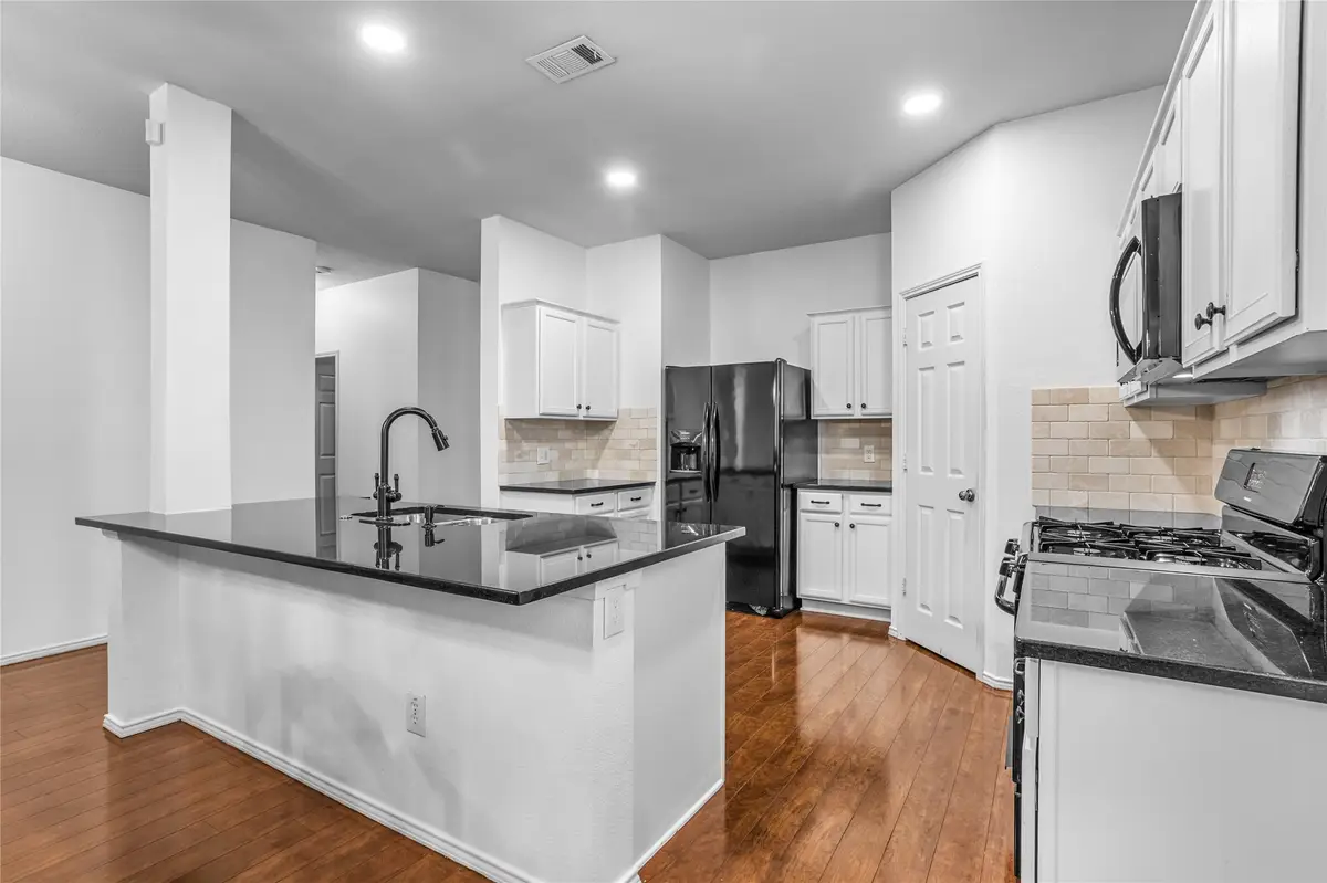 808 Dunkirk Lane, Arlington, TX 76017 - Image #1