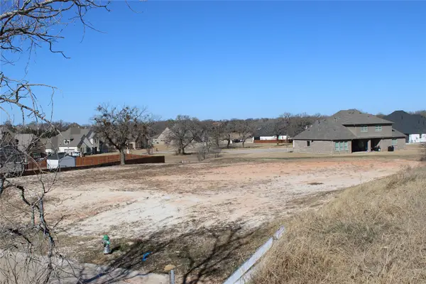 107 Heritage Drive, Boyd, TX 76023