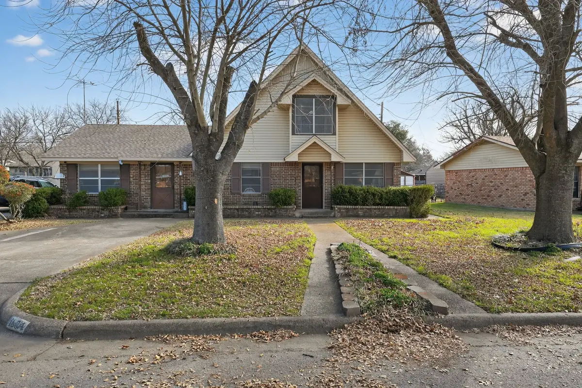 1604 Lyndale Drive, Ennis, TX 75119 - Image #1