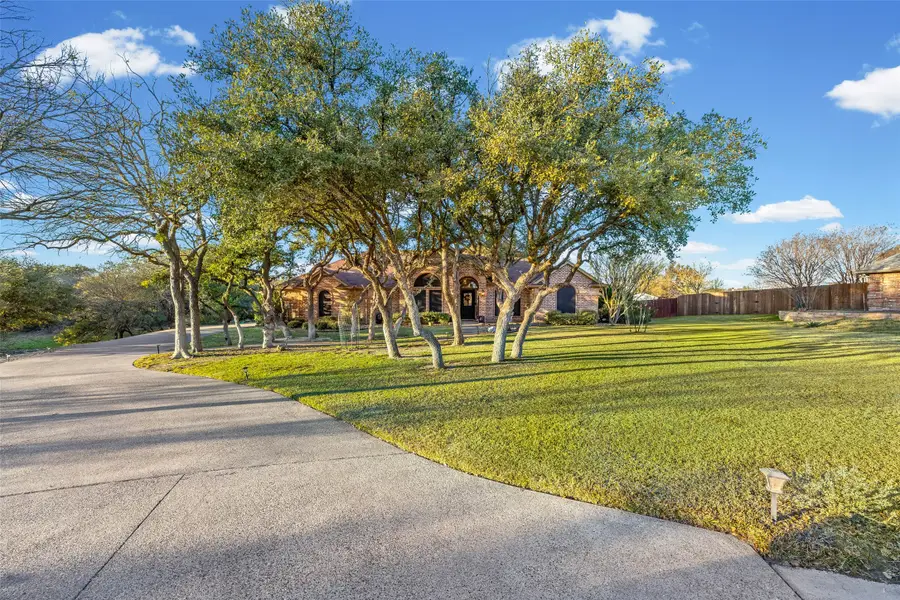 106 Manor Court N, Willow Park, TX 76087 - #2