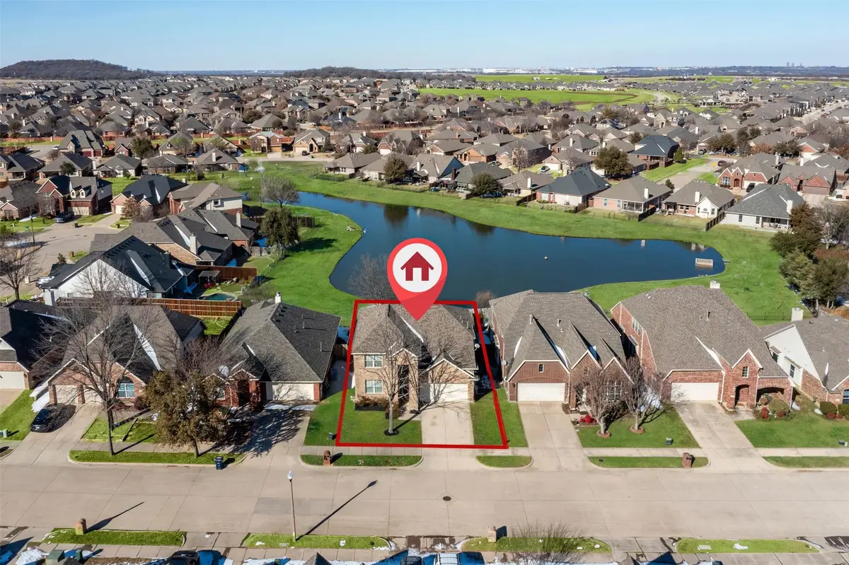 5712 Meadowglen Drive, Justin Roanoke, TX 76226 - Image #1