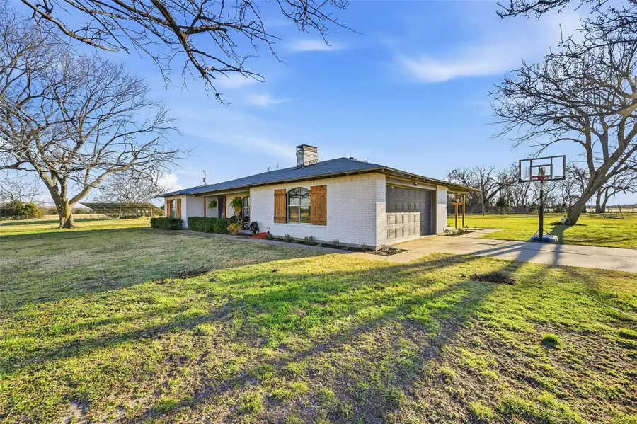 3781 Fm 151, Whitewright, TX 75491 - #3