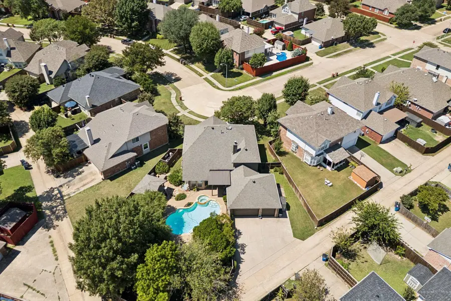 823 Patricia Drive, Allen, TX 75002 - Image #2