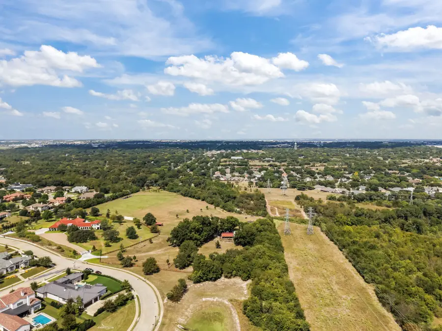 8317 Marys Creek Drive, Benbrook, TX 76116 - Image #3