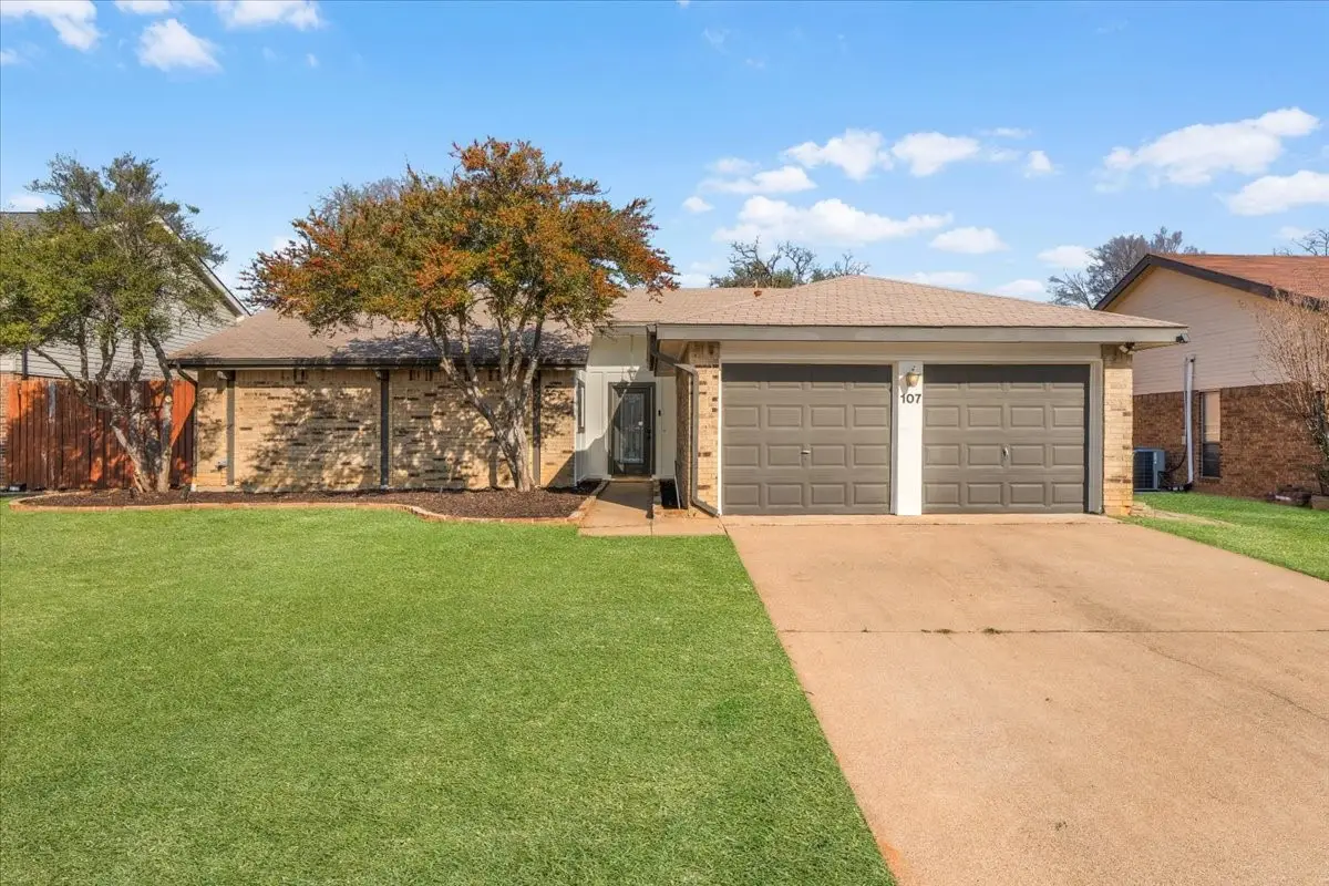 107 Springridge Lane, Euless, TX 76039 - Image #1