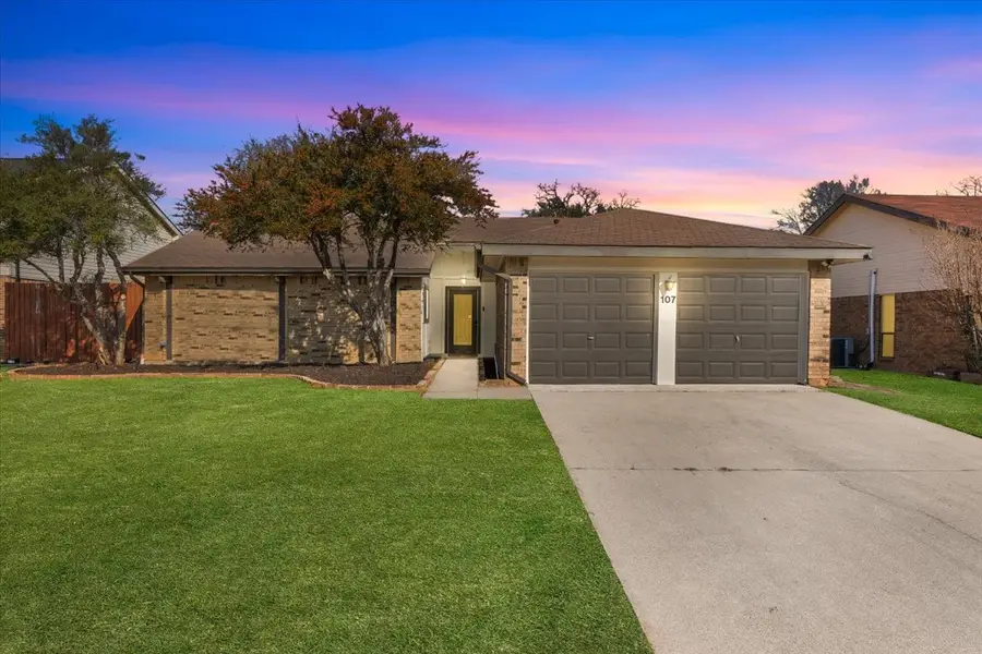 107 Springridge Lane, Euless, TX 76039 - Image #2