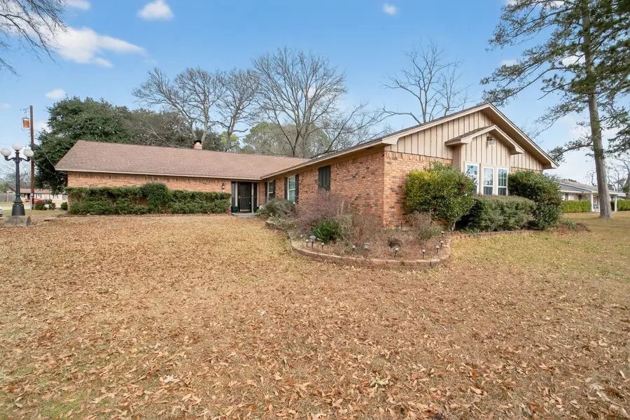 2090 Fort Drive, Longview, TX 75604 - Image #3