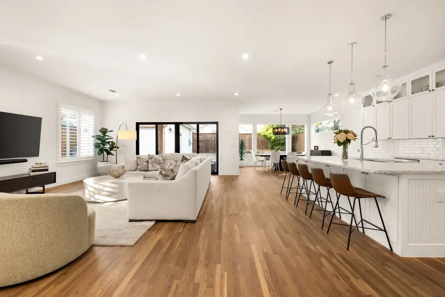 3939 Lively Lane, Dallas, TX 75220 - Image #3