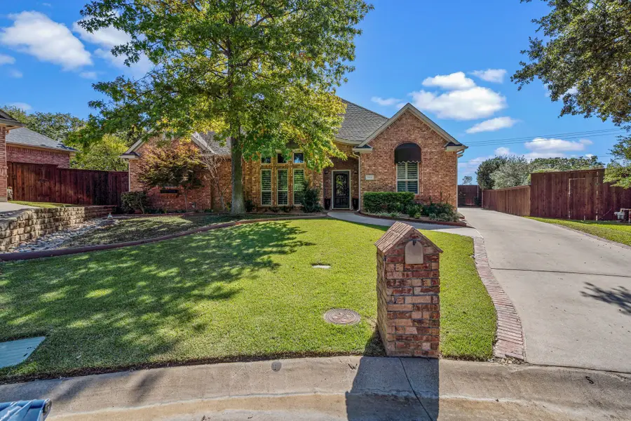 900 Ellison Park Circle, Denton, TX 76205 - Image #2
