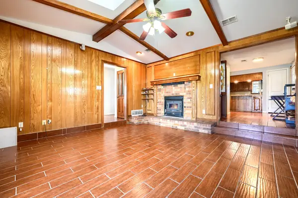 2112 Mangum Street, Commerce, TX 75428