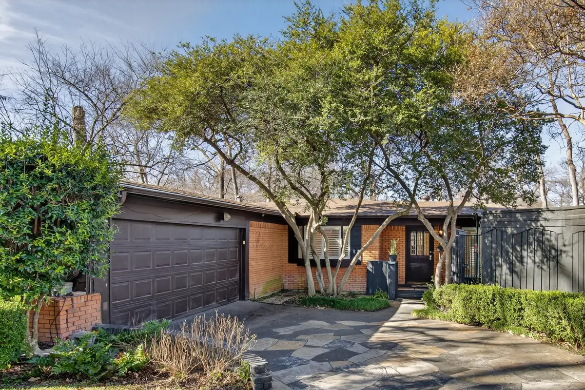 10329 Lake Gardens Drive, Dallas, TX 75218 - Image #1