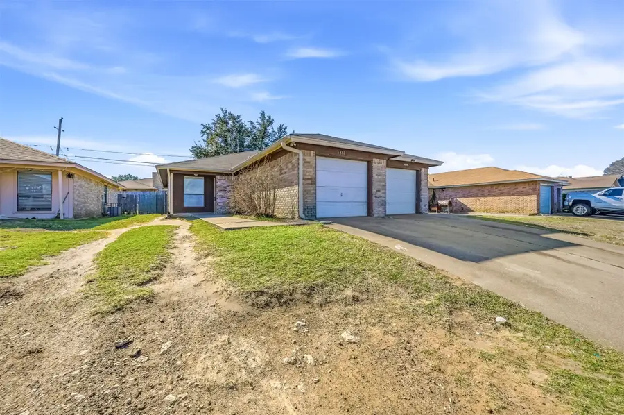 6833 S Creek Drive, Fort Worth, TX 76133 - Image #2