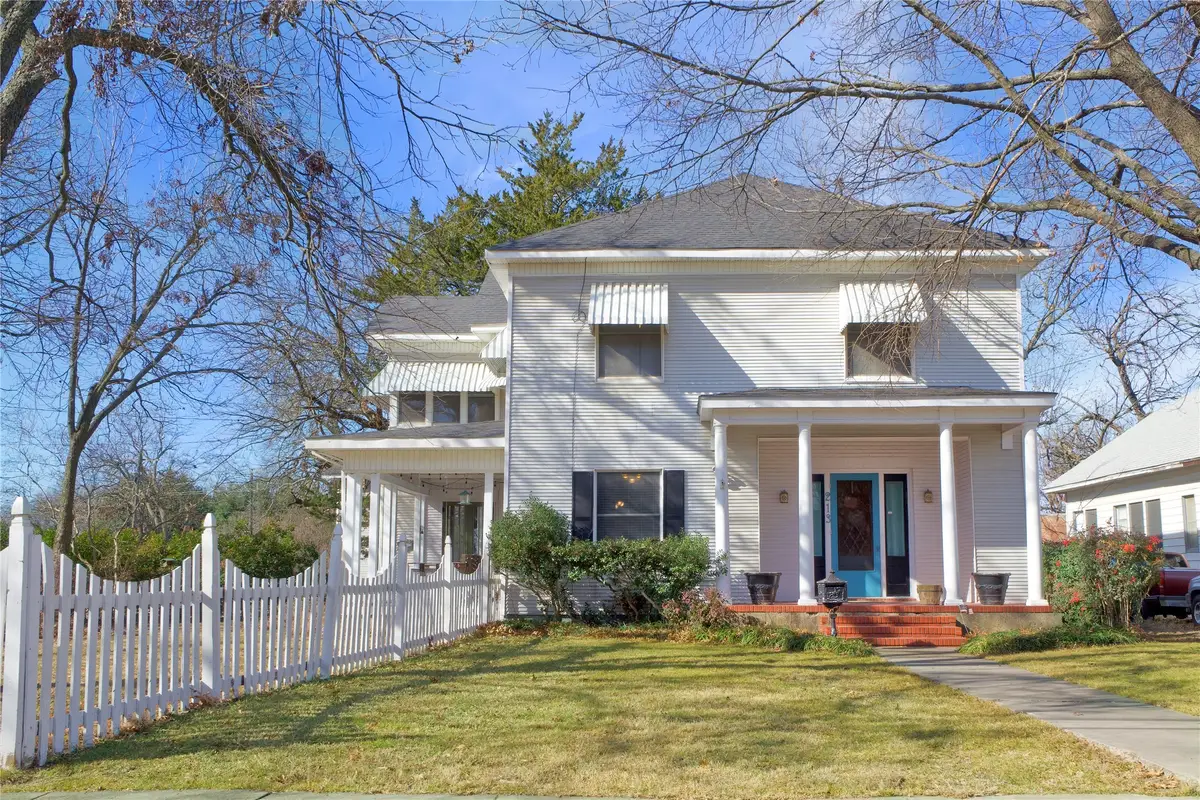 213 Clements, Gainesville, TX 76240 - Image #1