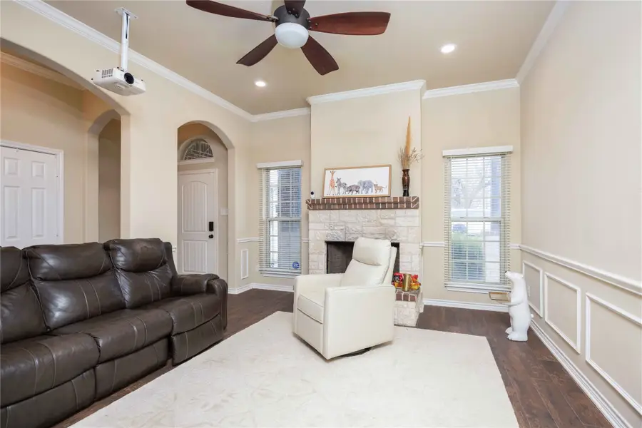 4511 W Lake Highlands Drive, The Colony, TX 75056 - Image #2