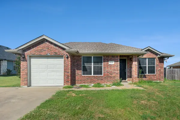 408 Mesquite Drive, Rio Vista, TX 76093