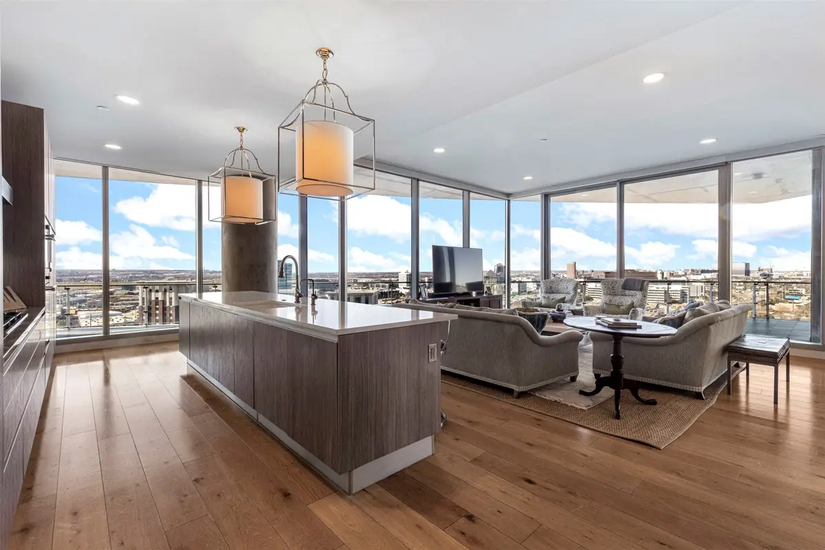 3130 N Harwood Street #1503, Dallas, TX 75201 - Image #1