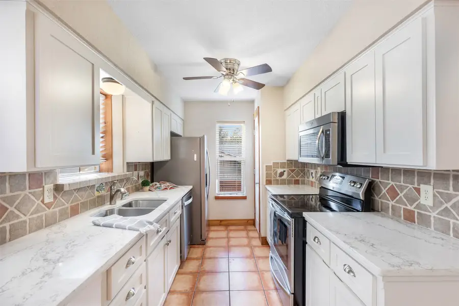 2810 Shawn Drive, Denison, TX 75020 - Image #3