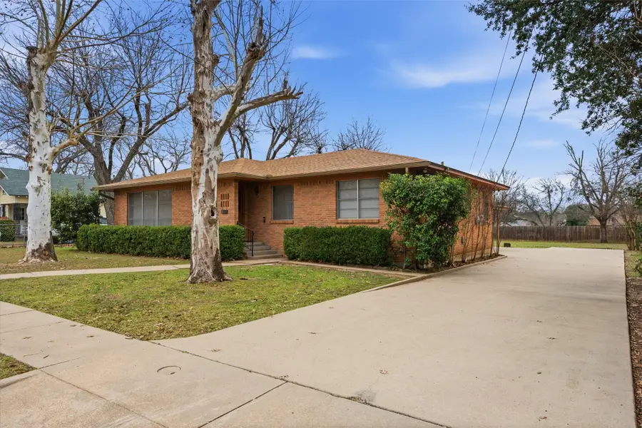 511 S Harrison Street, West, TX 76691 - Image #2