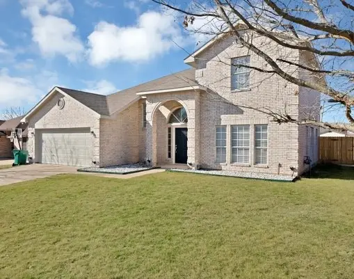 811 Parkside Drive, Cedar Hill, TX 75104 - Image #2