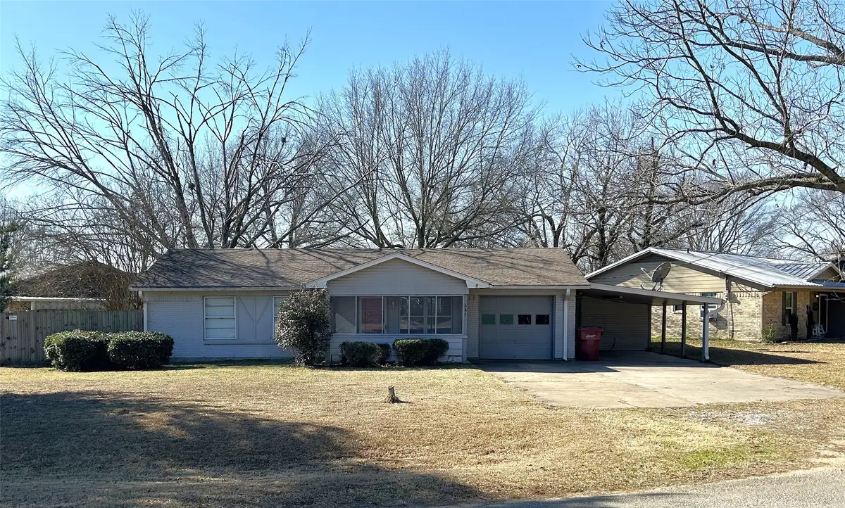 645 N Center Street, Blossom, TX 75416 - #1