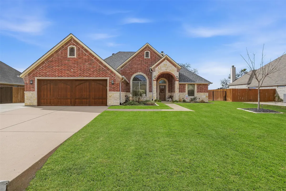 2824 Willow Ridge Circle, Granbury, TX 76049 - Image #1