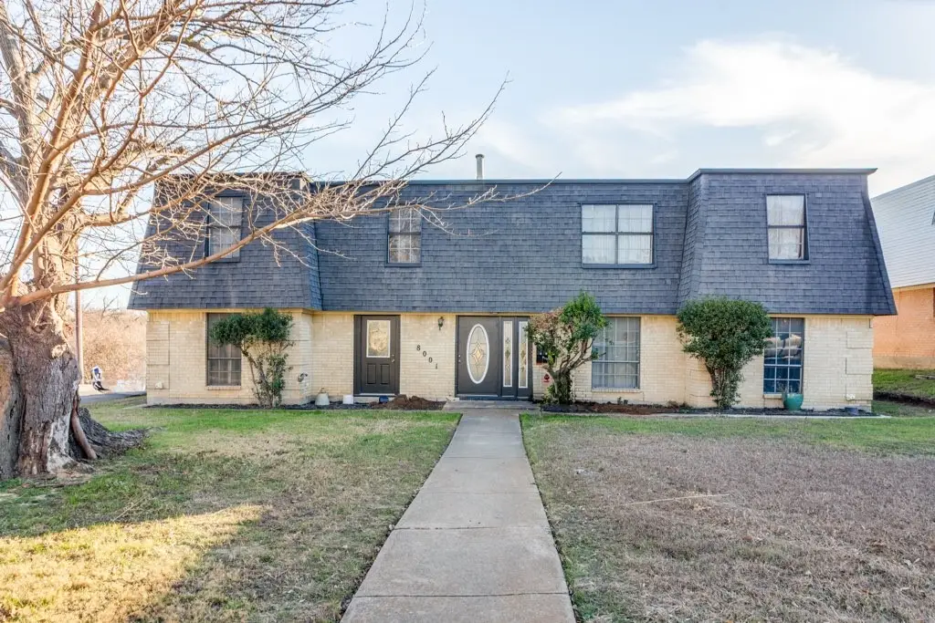 8001 Carrick Street, Benbrook, TX 76116 - Image #1