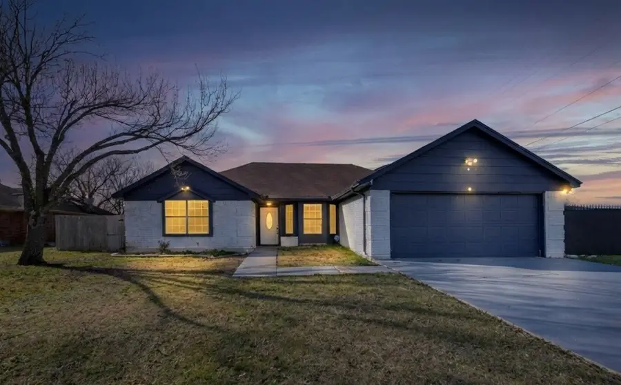 6200 Avanti Drive, Arlington, TX 76001 - Image #2