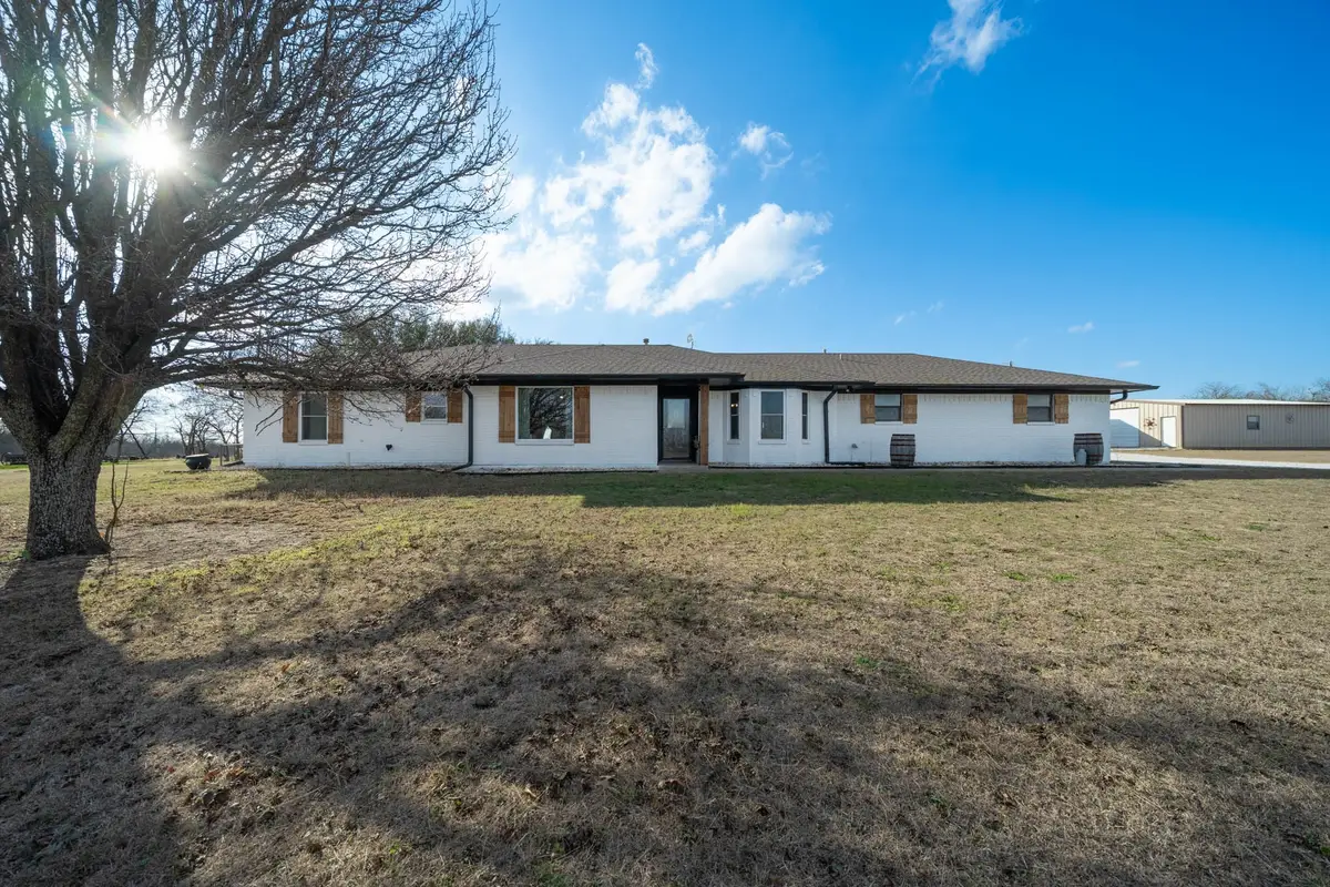 411 N Willie Nelson Road, Abbott, TX 76621 - Image #1