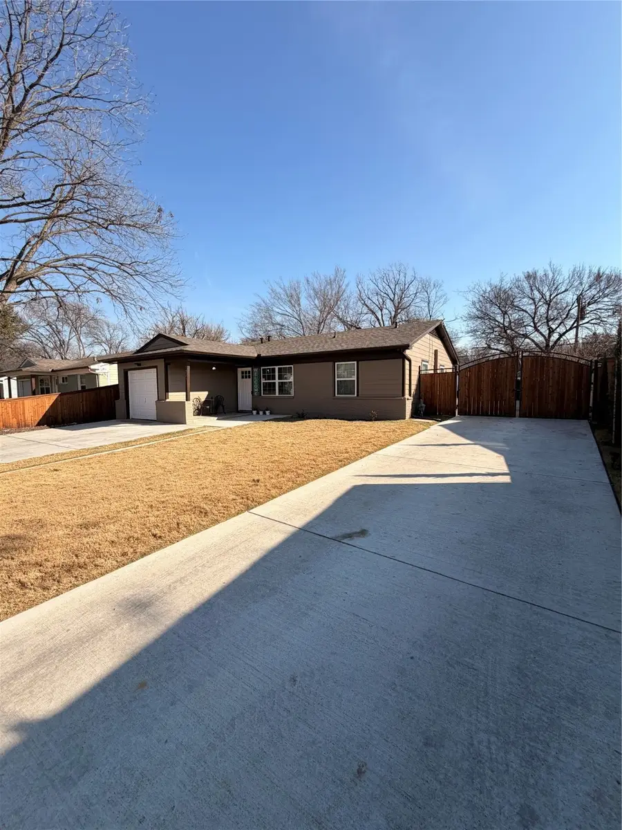 1529 Daniel Drive, Arlington, TX 76010 - Image #3