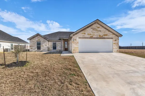 110 Indian Trails Road, Riesel, TX 76682