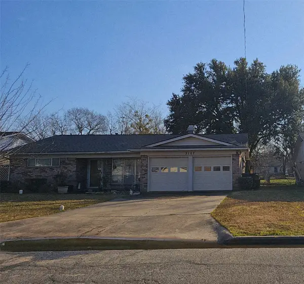 3107 Eastland Avenue, Greenville, TX 75402