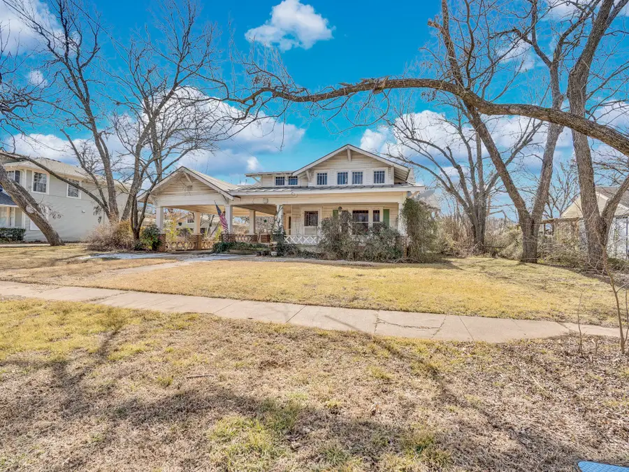 920 E Franklin Street, Hillsboro, TX 76645 - #2