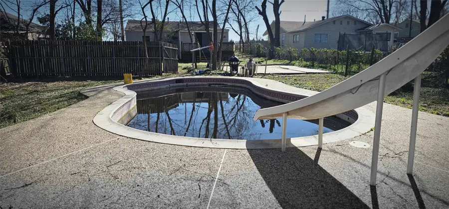 415 Johnson Street, Wilmer, TX 75172 - Image #3