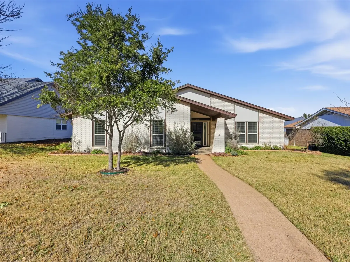2011 Clearfield Circle, Richardson, TX 75081 - Image #1