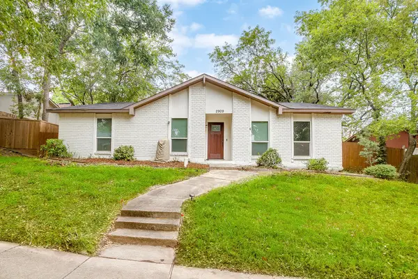 2909 Clover Valley Drive, Garland, TX 75043