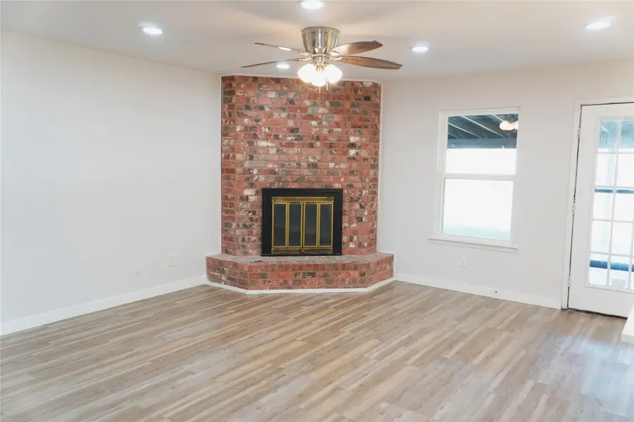 6357 Cascade Circle, Watauga, TX 76148 - Image #2