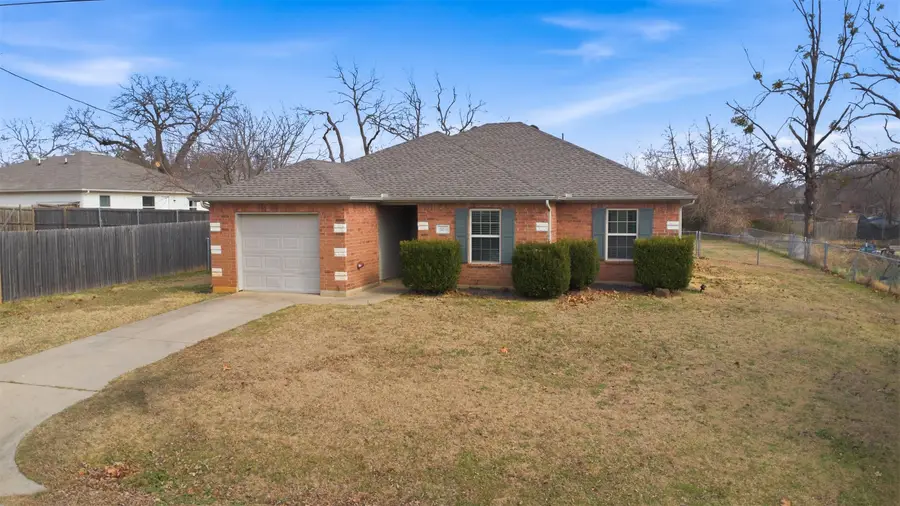 503 Caddell Street, Aubrey, TX 76227 - Image #2