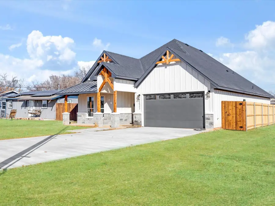 3532 Frazier Court, Fort Worth, TX 76040 - Image #3