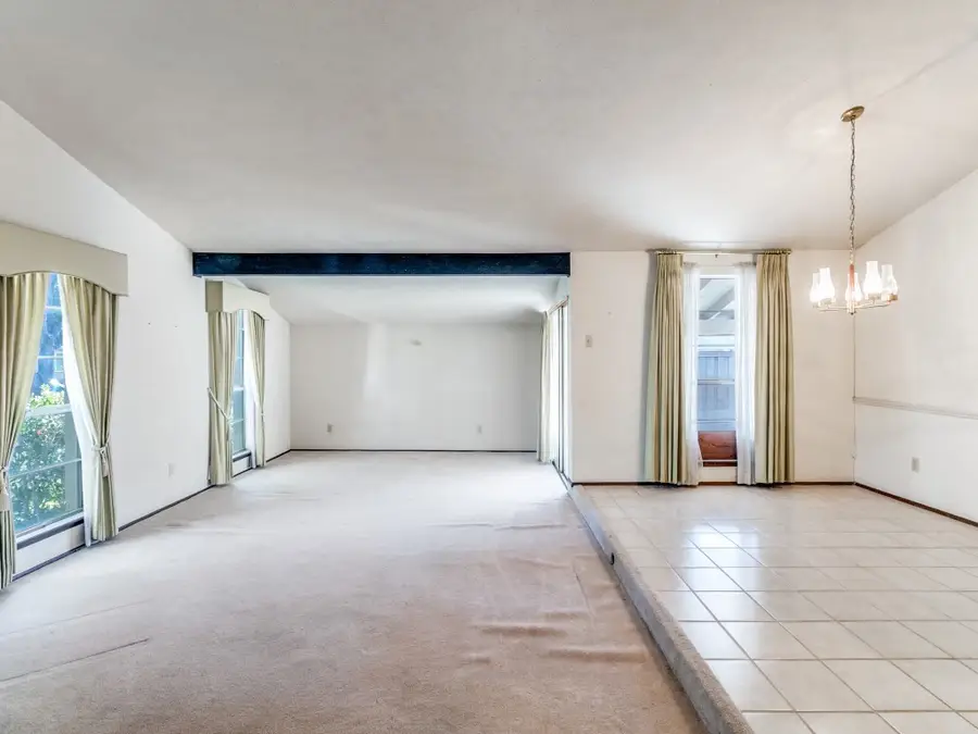 11032 Wallbrook Drive, Dallas, TX 75238 - Image #3