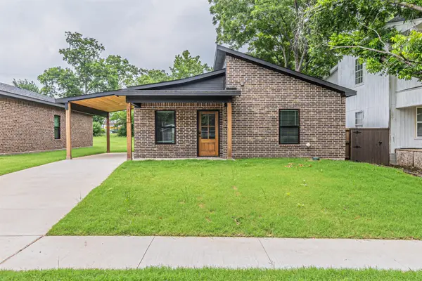 117 W Sears Street, Denison, TX 75021