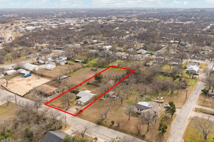 411 Vine Street, Weatherford, TX 76086 - Image #2