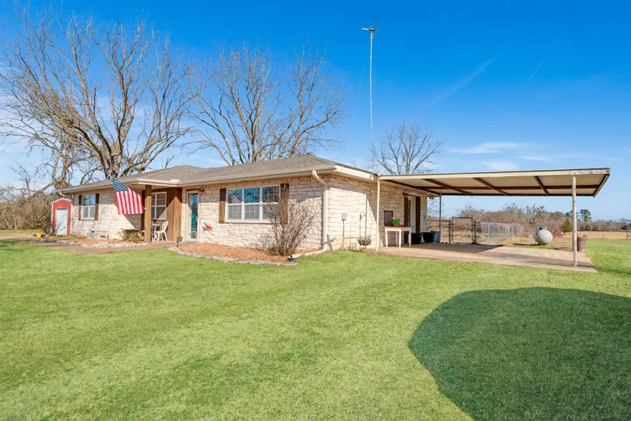 8413 Farm Road 195, Bagwell, TX 75412 - #2