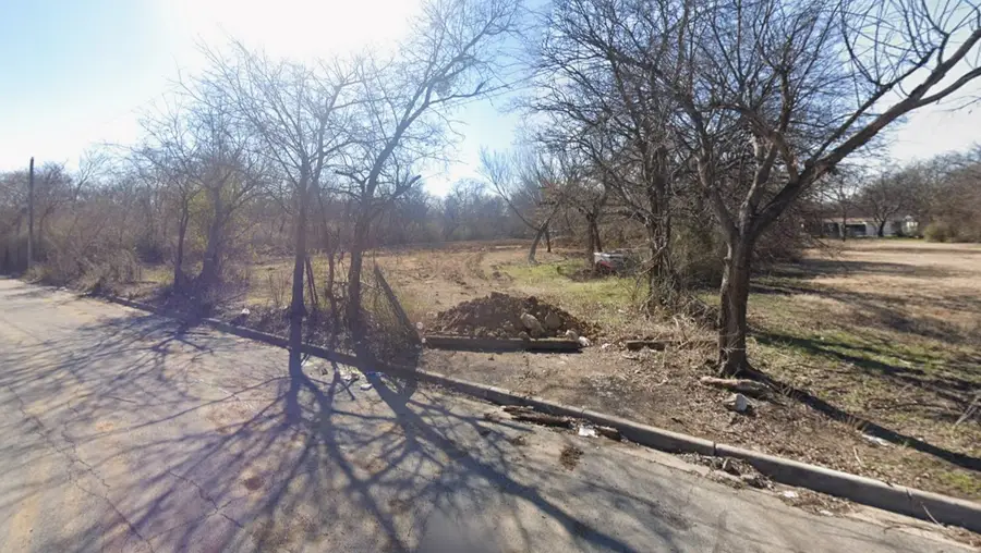 4624 Sunshine Drive, Fort Worth, TX 76105 - Image #3