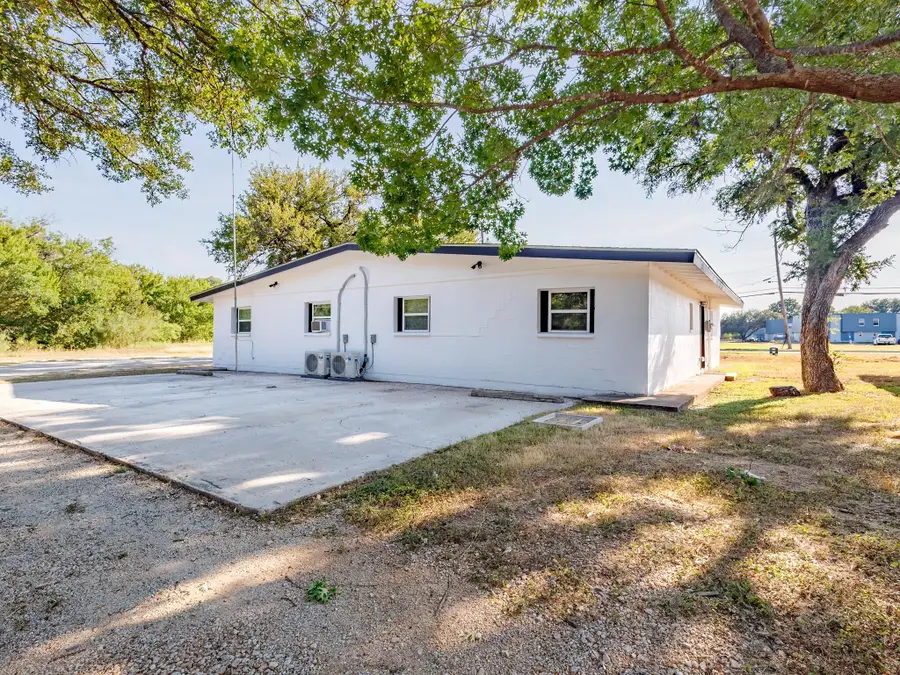 2904 4th Street, Brownwood, TX 76801 - #3