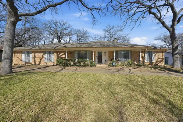 1605 Northlake Court, Arlington, TX 76012