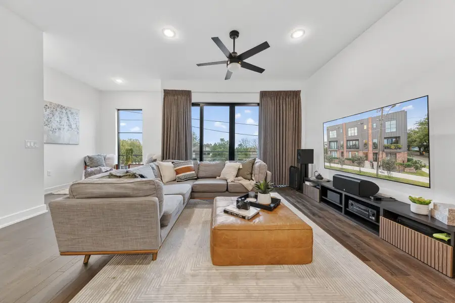 737 N Zang Boulevard #102, Dallas, TX 75208 - Image #3